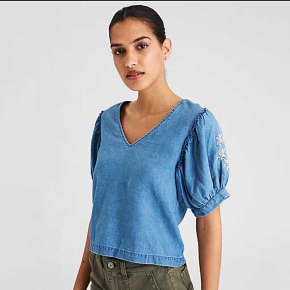 American Eagle Cropped Tie Top - Picture 2 of 6